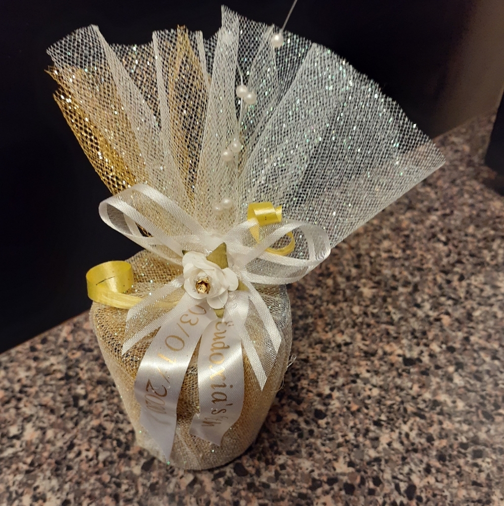 Party favors (keepsakes)